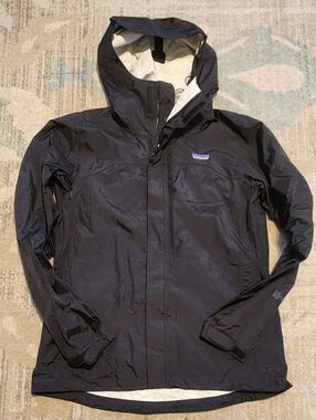 Women Patagonia Torrentshell Stretch Jacket. Black. Size M. EUC